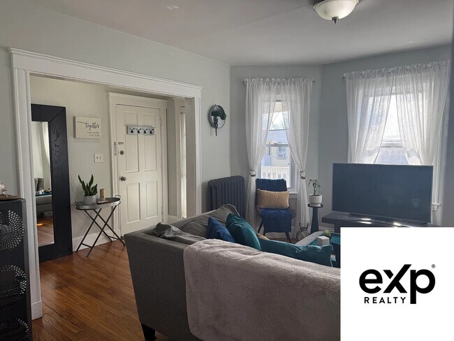 Photo - 14 Granfield Ave Unit 3