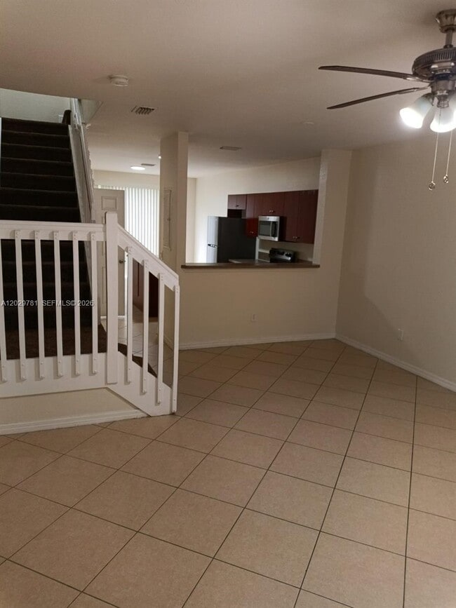 1936 Alamanda Way