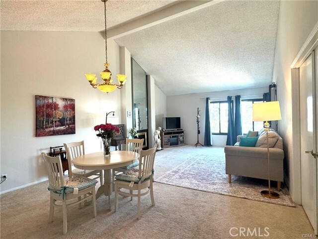Photo - 2512 E Willow St Unidad 205
