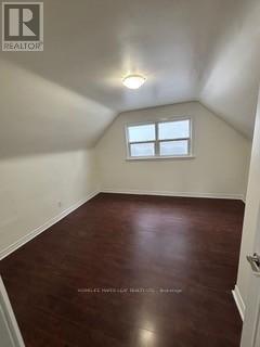 Photo - 135 Allenby Ave