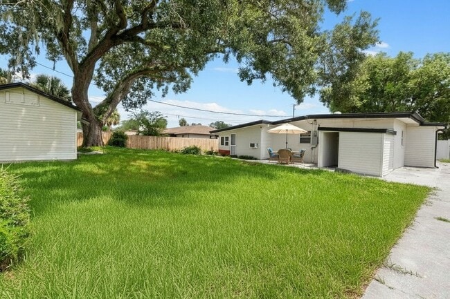 Photo - 228 Sunset Dr