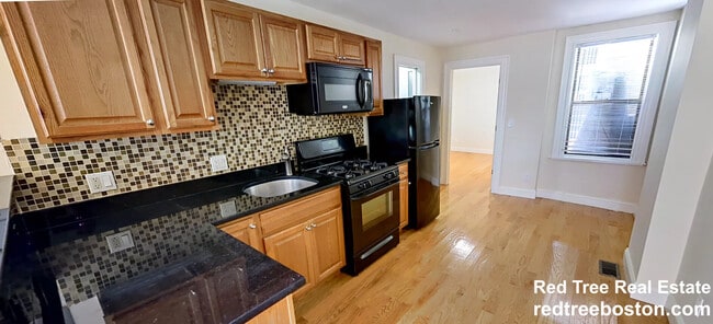 61 Joy St Unit 1