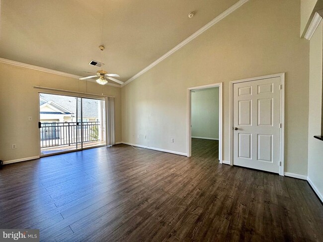 Photo - 12925 Centre Park Cir Unit 405