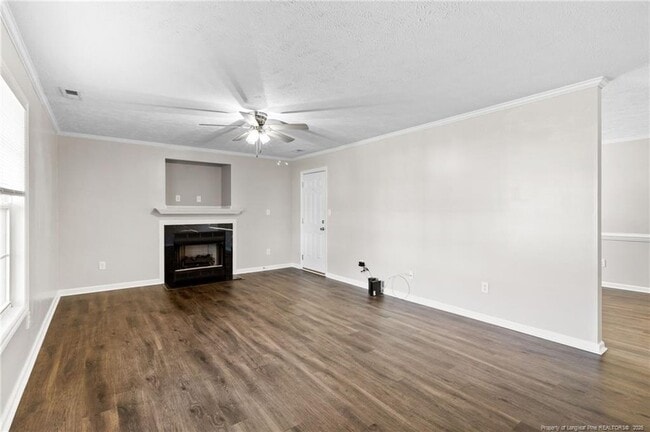 Photo - 106 Hawthorn Dr