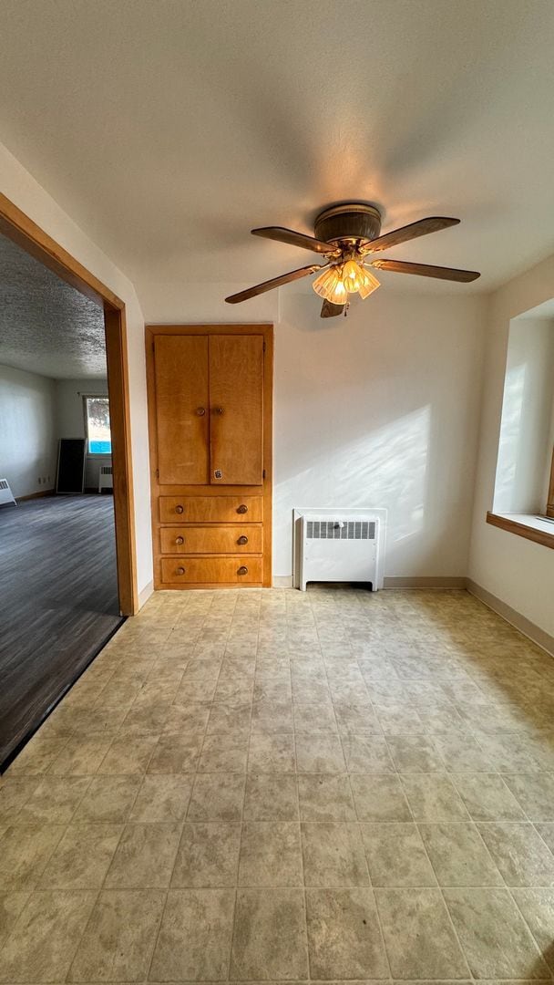 Photo - 217 2nd Ave W Unidad #2