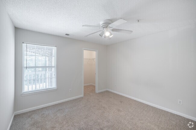 1BR, 1BA - 741SF - Primary Bedroom