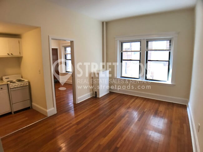 Building Photo - 1315 Commonwealth Ave Unit 208