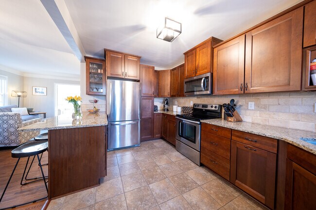 Photo - 2626 N Vincent Ave