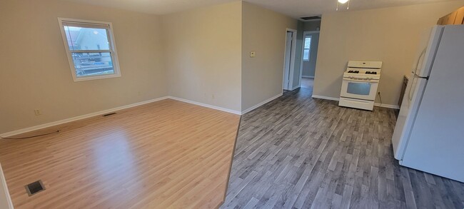 Photo - 411 E Essex St Apartment Unit #B