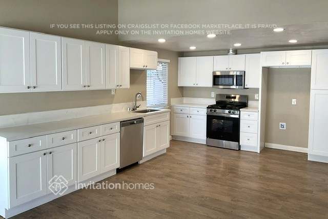 Photo - 2414 S Woodlark Dr