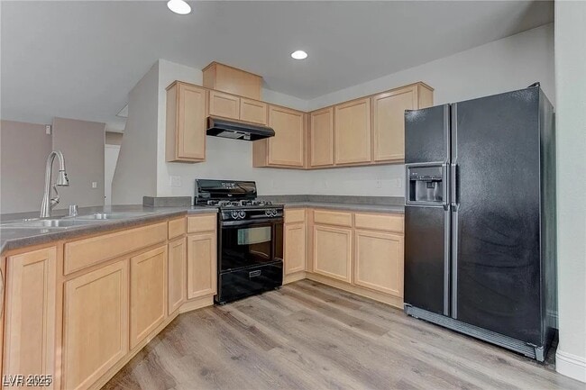 Photo - 7021 Town Forest Ave