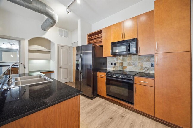 Photo - 1901 Post Oak Blvd Condo Unit 2307