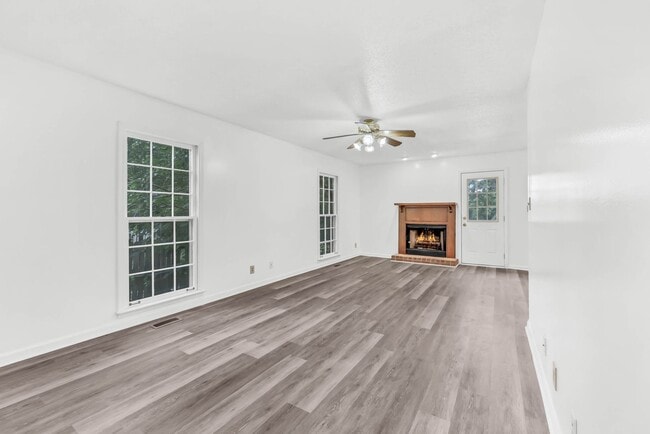 Photo - 522 Eysian Rd
