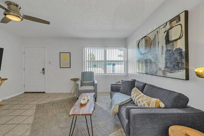 Photo - 302 Santa Rosa Blvd Unidad SI ID1502012P