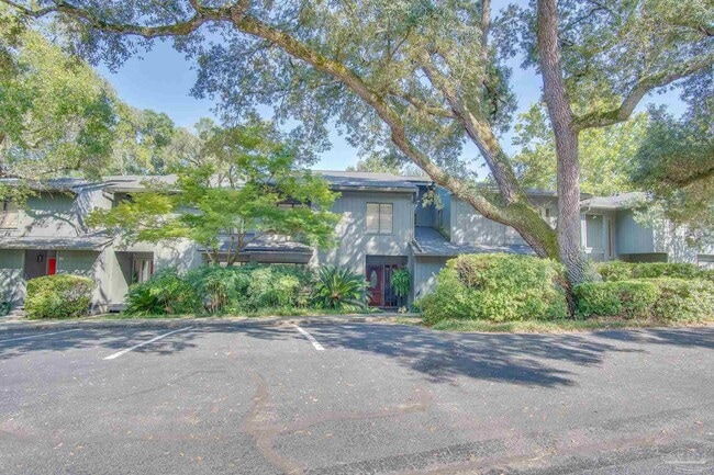 Photo - 18 Hillbrook Way