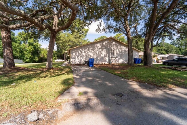 Photo - 1000 S Winterhawk Dr Unit Apt C