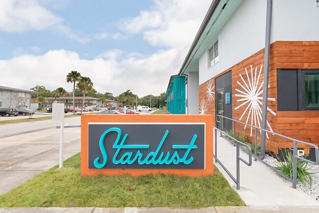 Stardust - Stardust Apartments