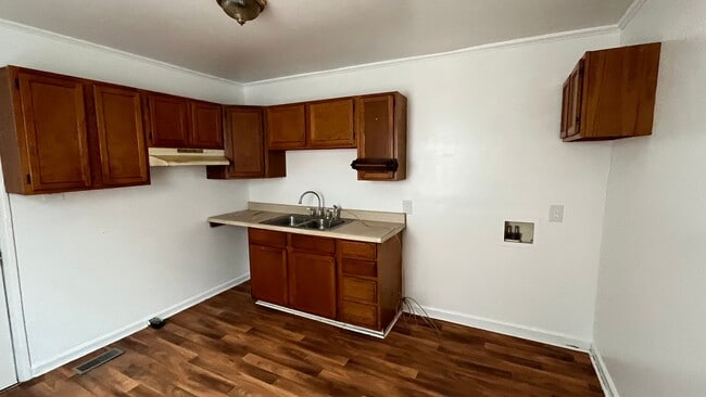 Photo - 2221 Briarfield Rd