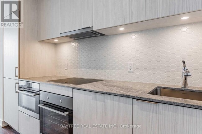 Photo - 158 Front St E Unité 521