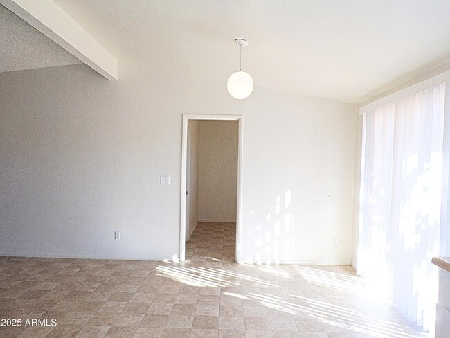 Photo - 500 Mallard Cir E