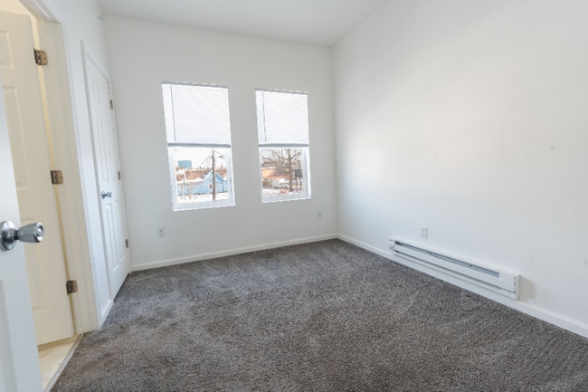 Photo - 1918 W Washington St Unit T2