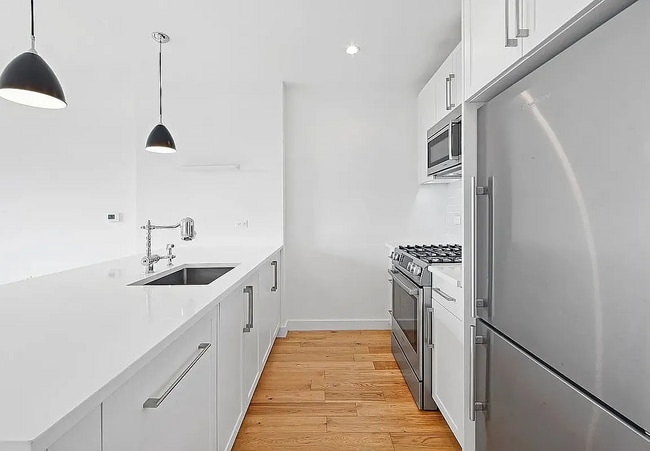 Photo - 27-21 44th Dr