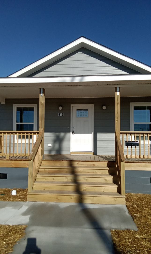 Building Photo - 513 Live Oak St