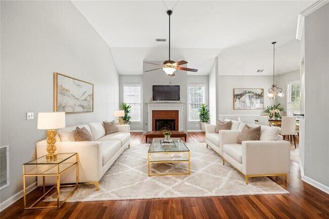 Photo - House 4 Beds 2 Baths