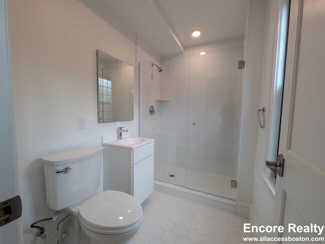 Photo - 1200 Massachusetts Ave Unidad 116