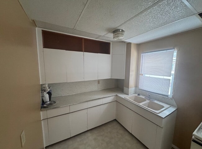 Photo - 2401 Lowell Ave