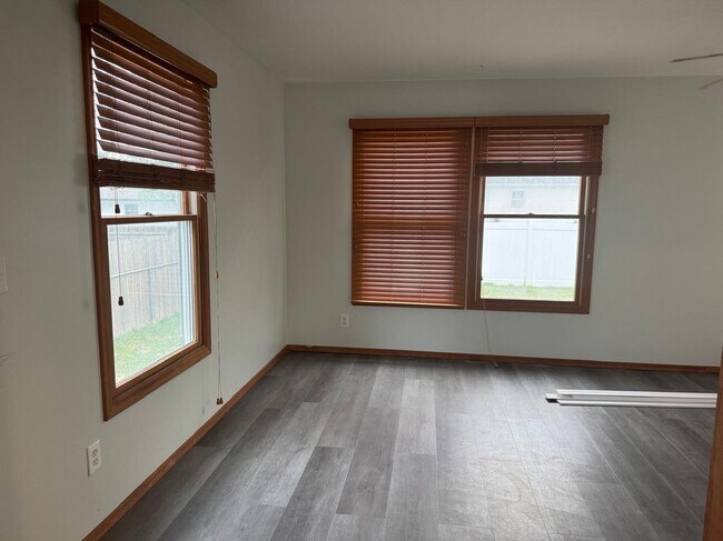 Photo - 218 Bayview Dr