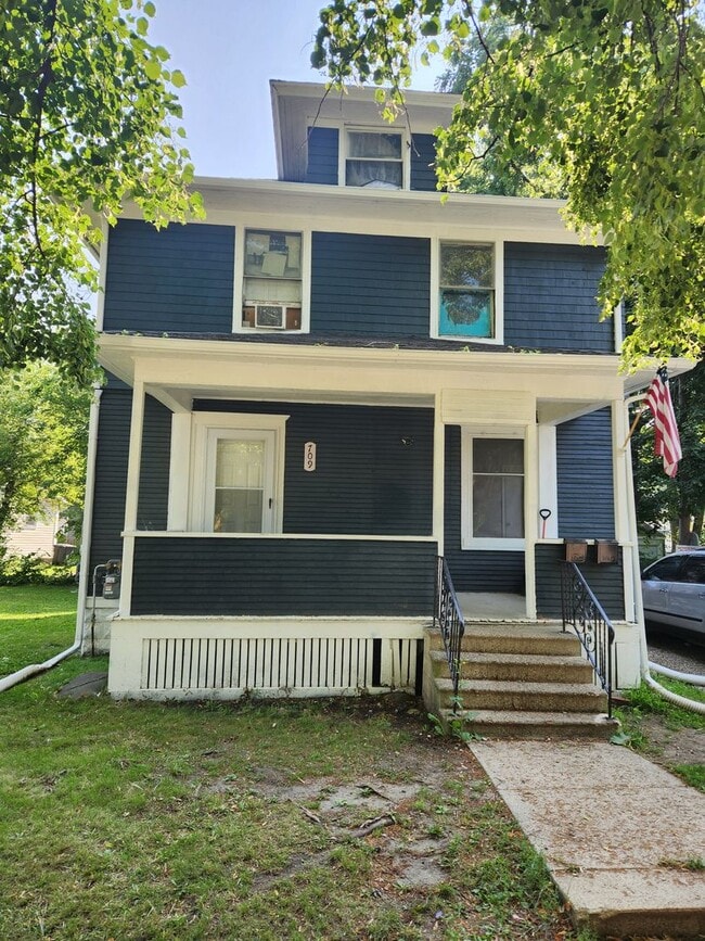 Building Photo - 709 N Park Ave Unit Lower Rental