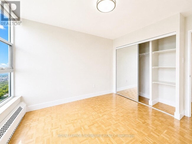 Photo - 666 Spadina Ave. Unit 410