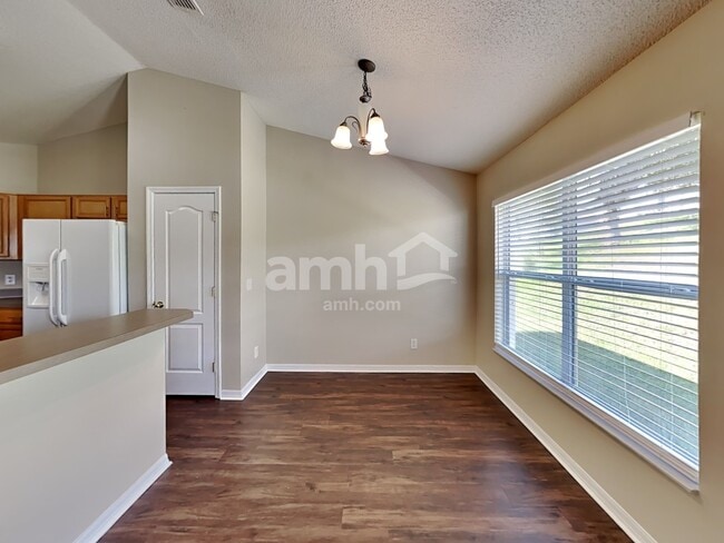 Photo - 1913 Southern Oak Loop