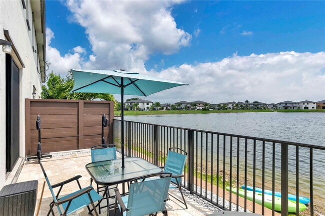 Building Photo - 16009 NW 91st Ct