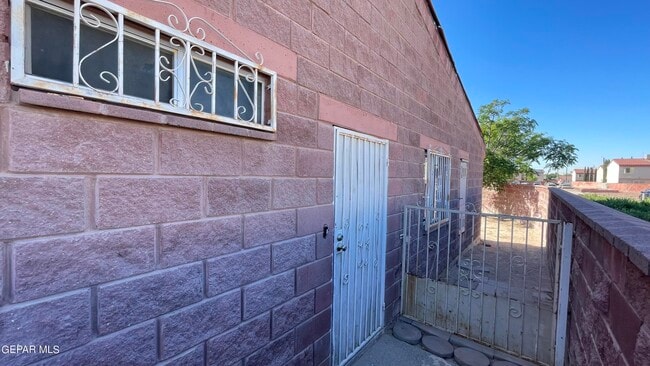 Photo - 11040 Sunshine Ct
