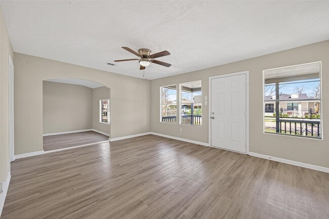 Photo - 4626 Dewberry St