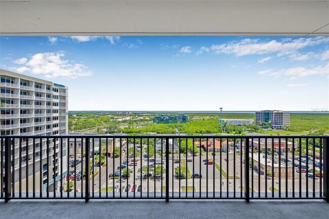 Photo - 221 Main St N Unit 711