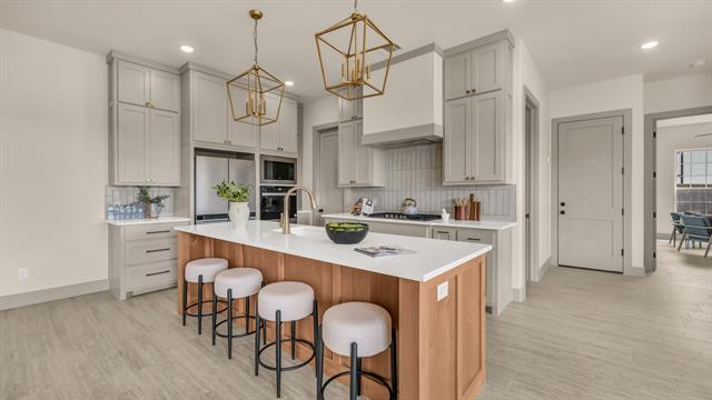 Photo - 164 Hulen Cir