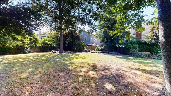 Photo - TC411 Dinwiddie St
