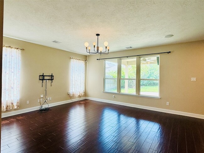 Photo - 4911 Lattimore Creek Dr