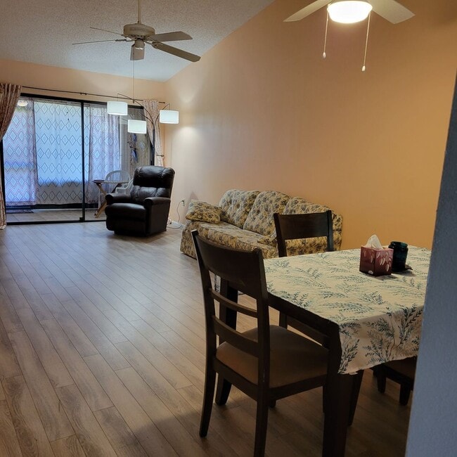 Photo - Short term, turnkey furnished, 2 bedroom, ...