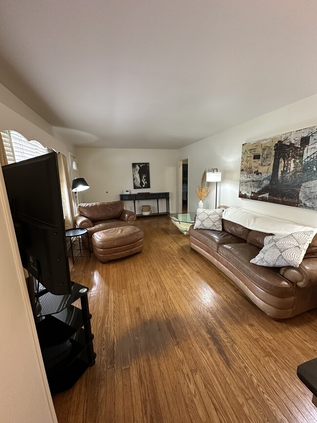 Photo - 2414 Fairmont Blvd