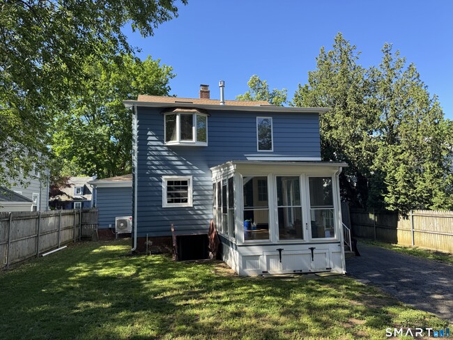 Photo - 112 Wayland St