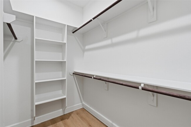 Building Photo - 8316 Corinth St Unit D