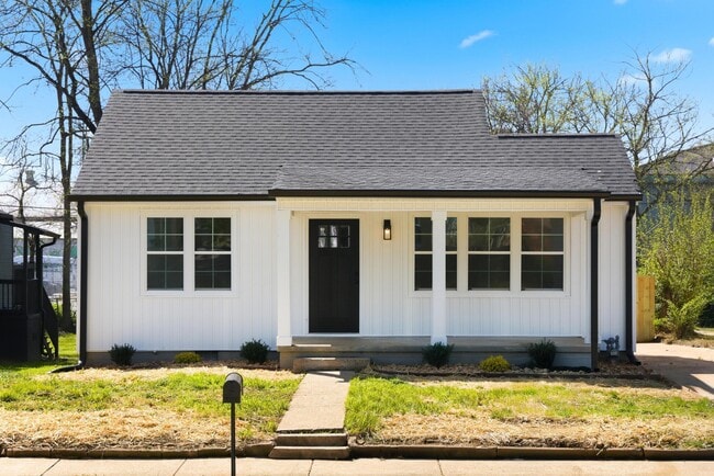 Building Photo - 2406 Kirby Ave