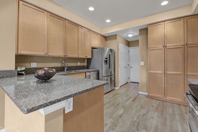 Photo - 3bd/2.5ba Snoqualmie Townhome