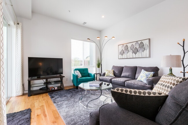 Photo - 3081 W 16th Ave