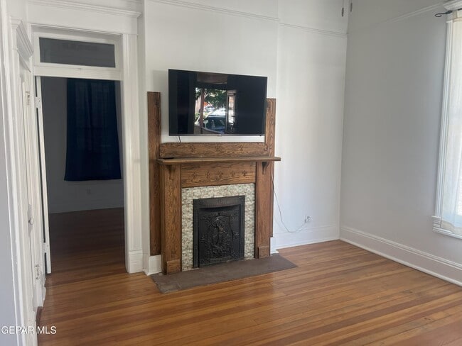 Photo - 110 W Nevada Ave