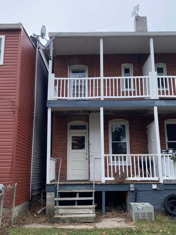 Photo - 136 N Locust St